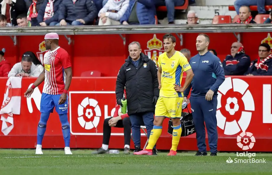 Babin precisó de cinco puntos de sutura Sporting1905