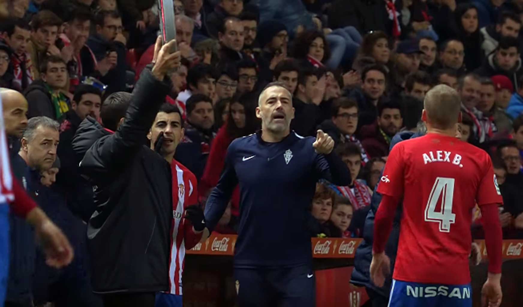 Bergantiños y Calavera no pudieron finalizar el partido por lesiones musculares Sporting1905