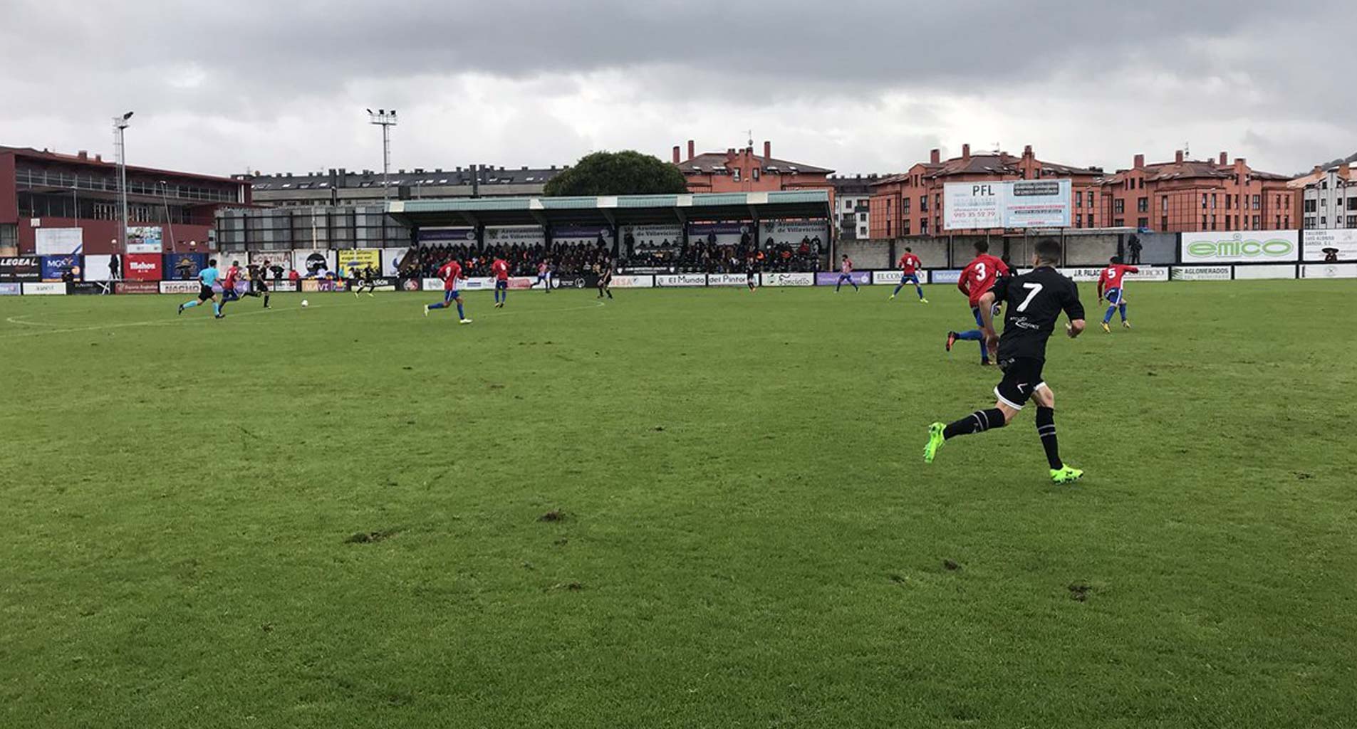 🎥 Los goles de Pablo Fernández, Víctor Ruíz y Claudio Medina sirven para que el filial se lleve los puntos de Les Caleyes Sporting1905