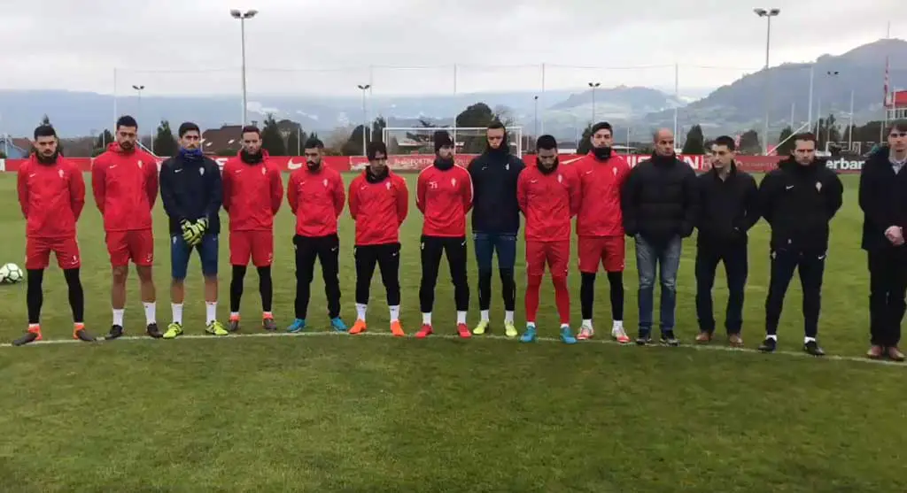 🎥 El minuto de silencio que nunca se quisiera haber guardado en Mareo Sporting1905