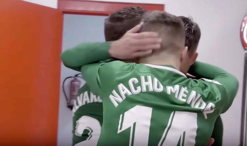 Así fue la celebración del Sporting en el vestuario de Los Cármenes Sporting1905