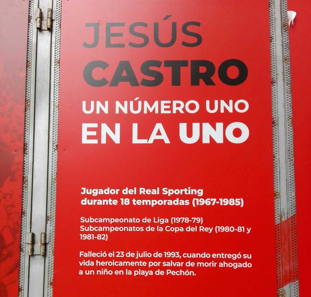 Jesús Castro ya tiene su puerta en El Molinón Sporting1905