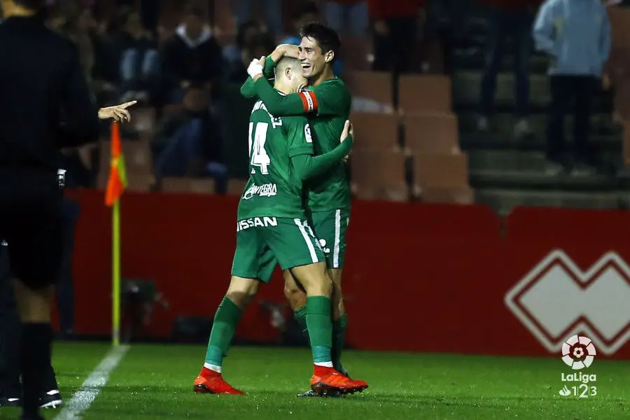 Nacho Méndez será baja ante el Tenerife por acumulación de tarjetas Sporting1905