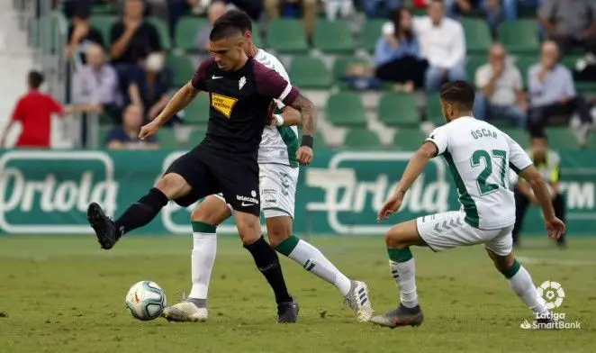 Isma Cerro, Djuka y Manu Garcia en el parte médico Sporting1905